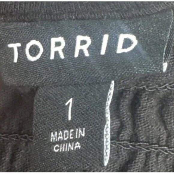 Torrid Women’s Black Smocked Short Sleeve Babydoll Top Plus Sz 1X Casual Summer - Picture 5 of 9